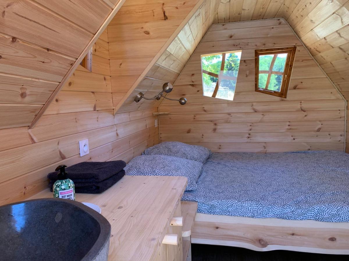 Lodge Insolite Avec Piscine Au Bonheur Comtois