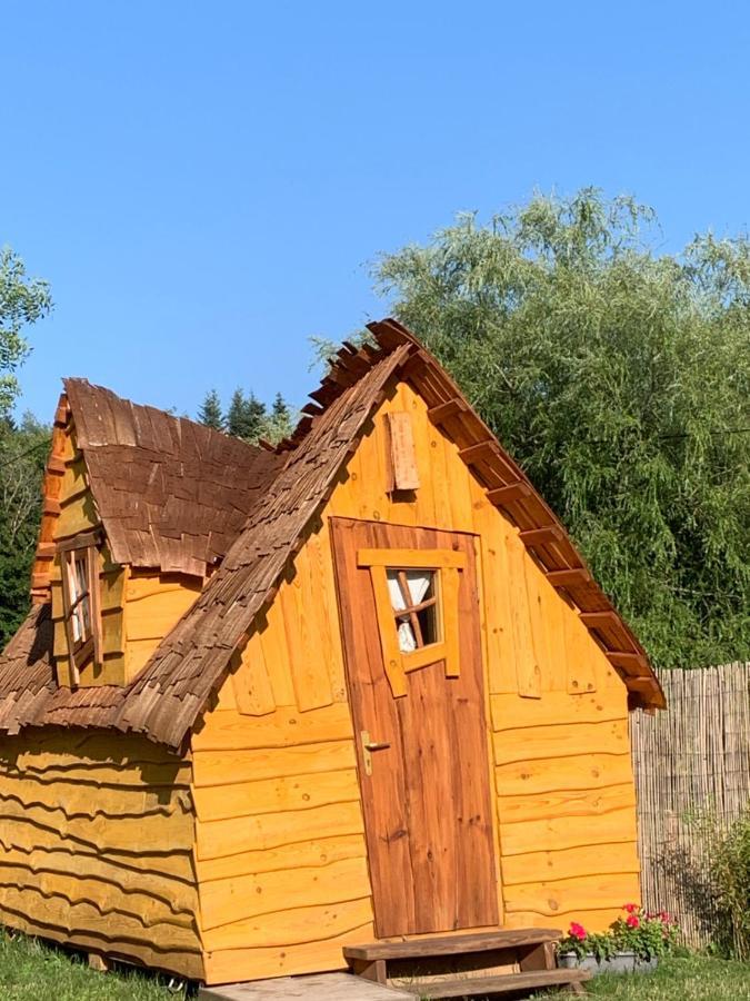 Lodge Insolite Avec Piscine Au Bonheur Comtois